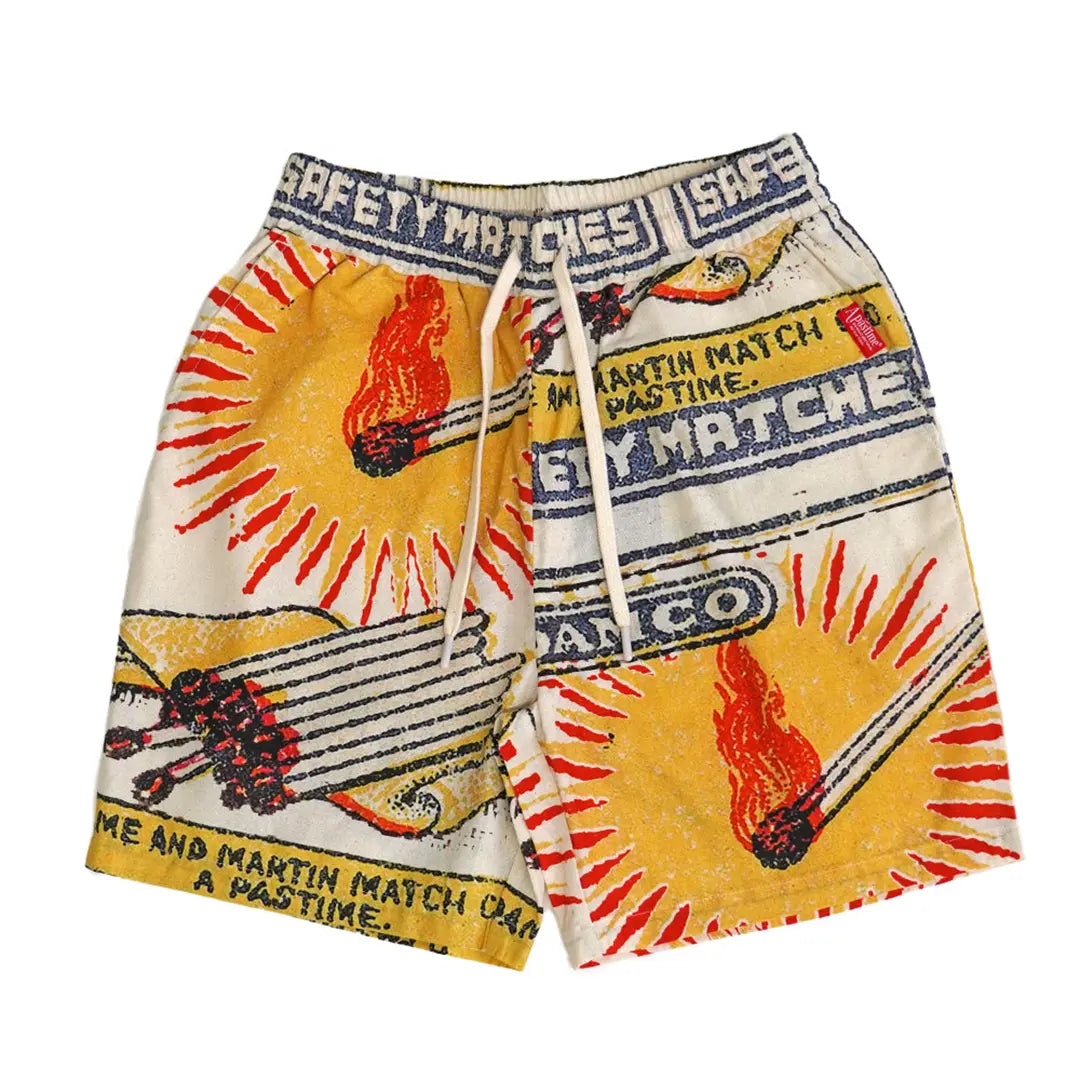 Vacation in Portugal relaxed short cream