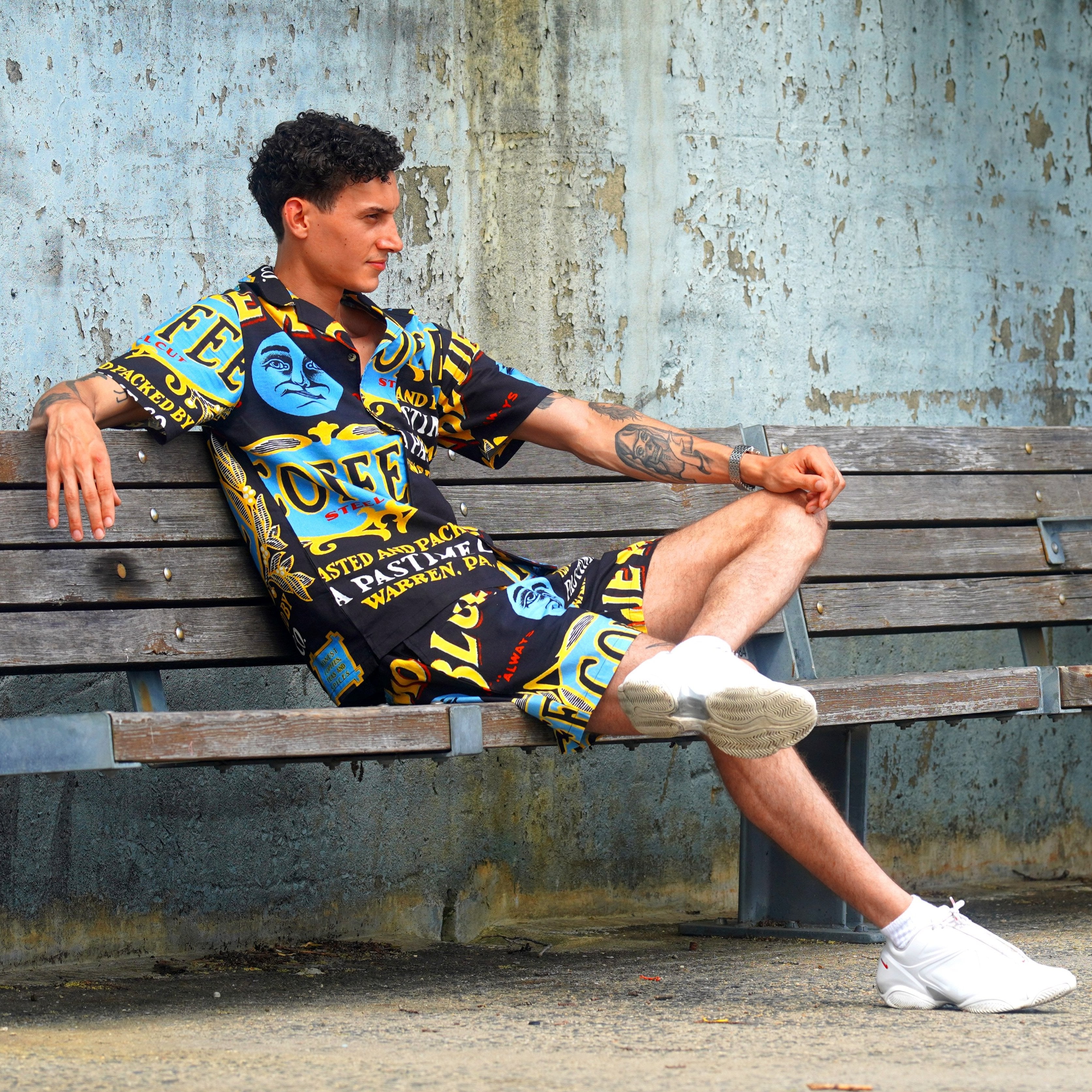 Vacation in Portugal printed relaxed shirt black